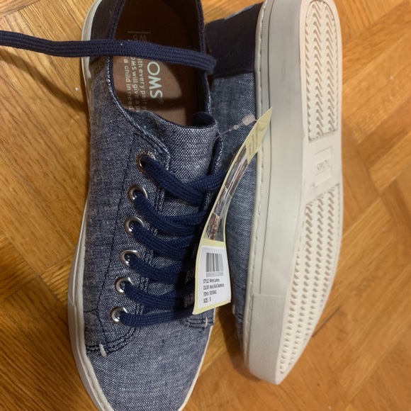 TOMS shoes - Picture 5 of 5